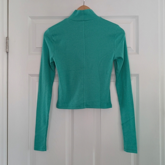 New American Eagle long sleeve baby tee mock neck green size small - Picture 2 of 14